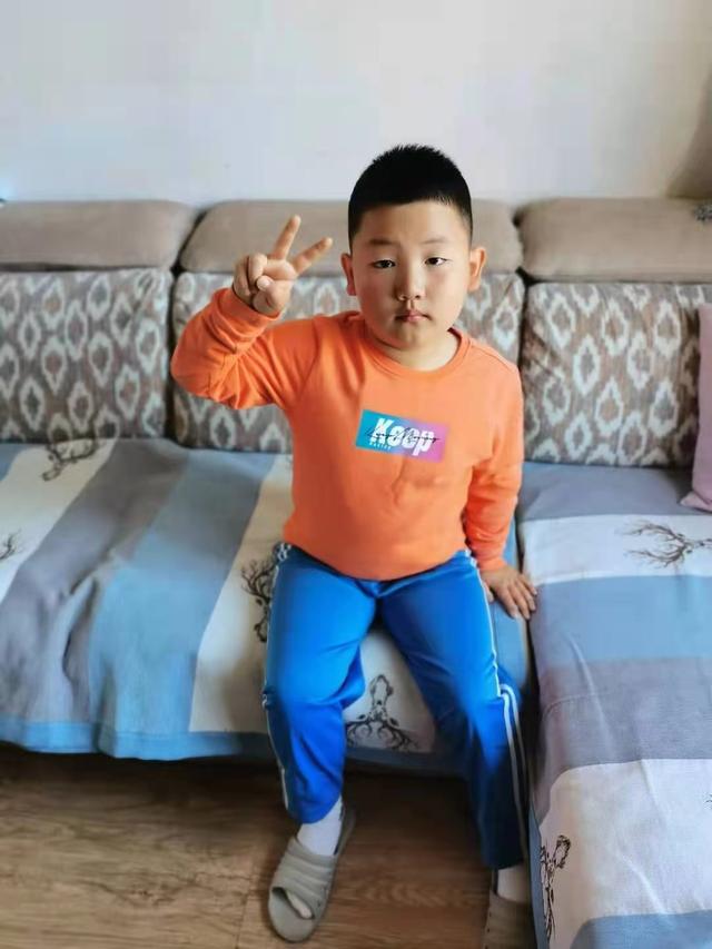 漂亮的沙滩跟海怎么画，沙滩和大海怎么画（美丽迷人的沙滩<一>）