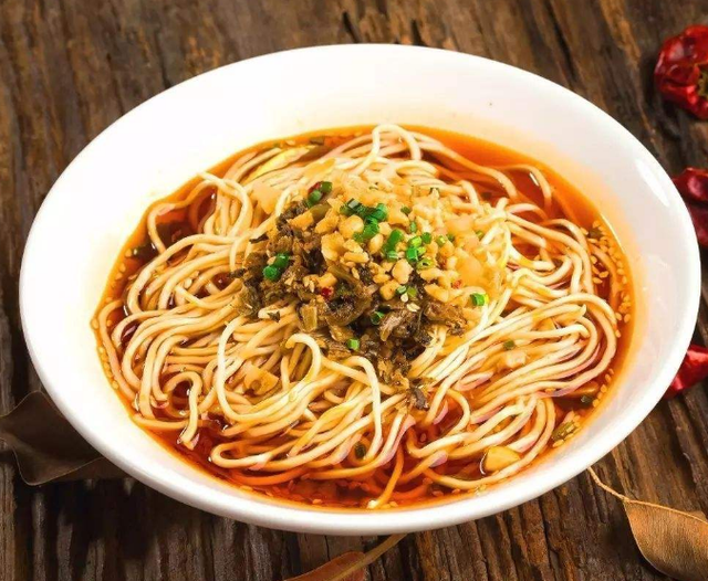 简单的面条做法，面条的做法简单（简单易操作的15种面条做法）