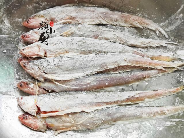 怎样炸鱼酥脆好吃，鱼怎么炸酥脆好吃（比买的还好吃）