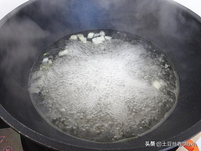 裙带菜为什么不能煮，裙带菜煮多久能熟（老两口的午餐火了）