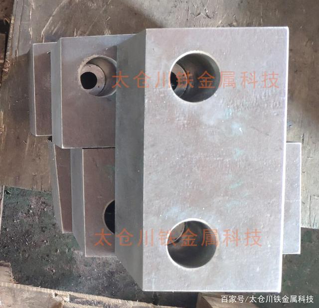 悍达hardox450耐磨钢板的性能如何，和国产的NM450耐磨板区别大吗（厚度100mm的耐磨钢板线切割）