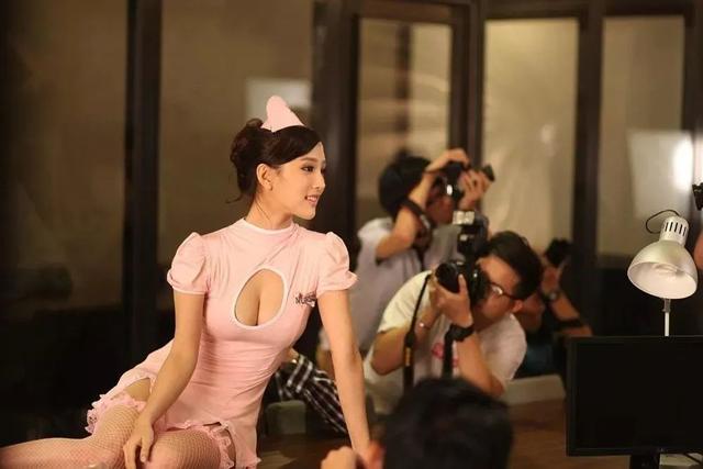 冷瞳～挚爱あ倾雪网名，冷瞳～挚爱あ倾雪微信昵称（十年香港嫩模浮沉史）