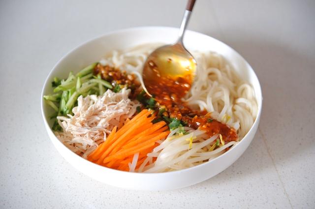 川味面条制作需要什么调料最好，川味面条制作需要什么调料最好喝（面食应该这样做）