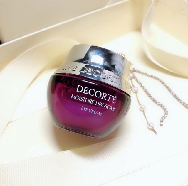 兰蔻眼霜生产日期怎么看生产日期，兰蔻面霜哪里看生产日期（无论你现在20、30还是40岁）