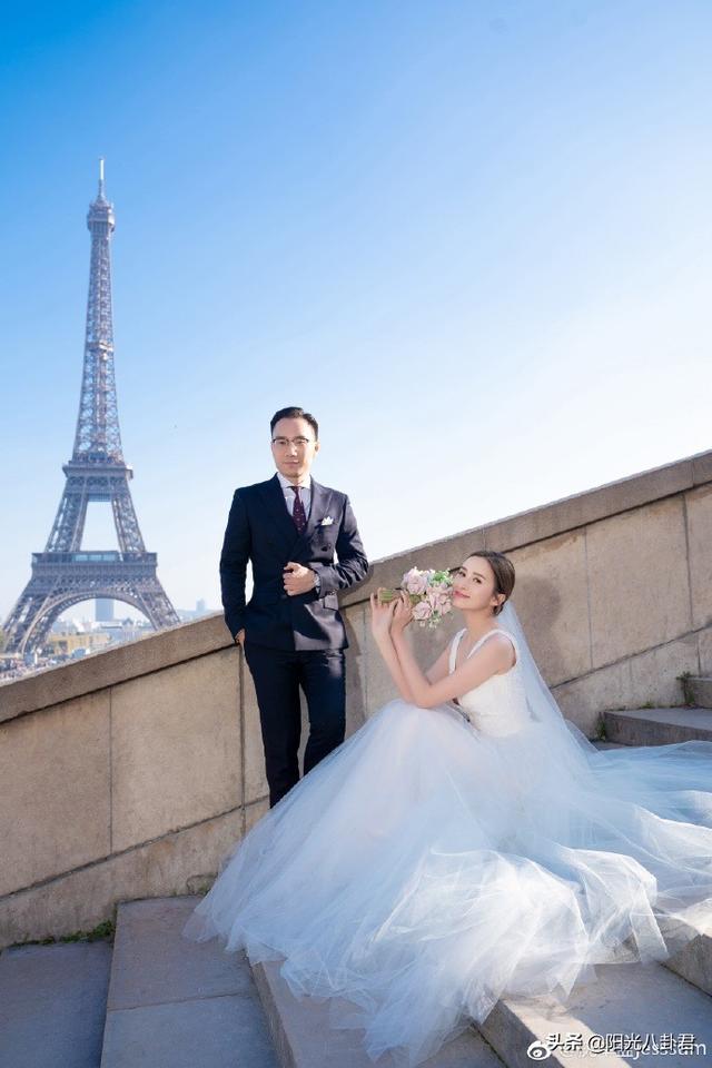 TVB最美女配520官宣产子，甜晒一家三口合影，豪门老公亲自剪脐带
