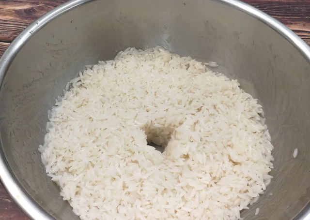 醪糟是什么东西，醪糟是什么（正宗米酒/醪糟的做法）