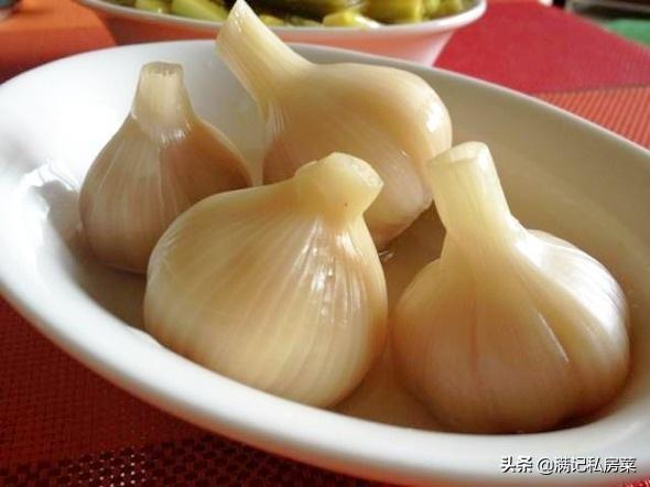腌蒜的做法最正宗的做法，正宗白糖蒜的腌制方法（奶奶用了30多年腌糖蒜的配方）