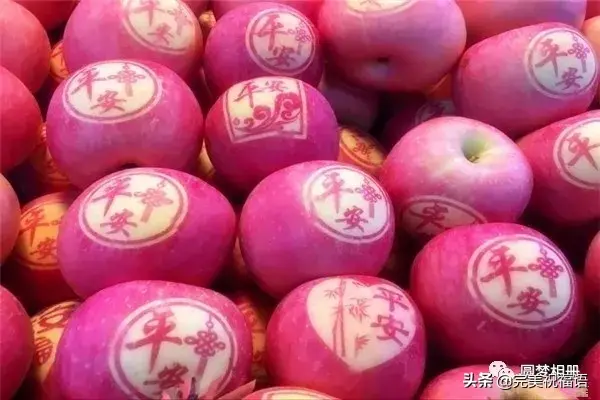 平安夜短信祝福，平安夜祝福语（平安的祝福送给你）