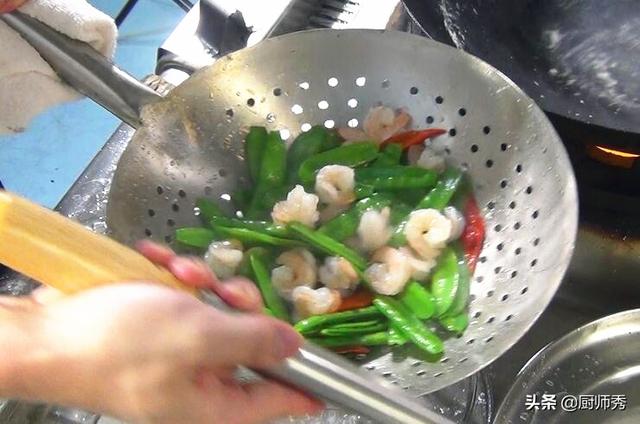 虾仁如何做好吃，虾仁怎么炒好吃又嫩（厨师长告诉你方法）