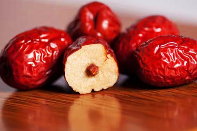 海枣是什么东西，海枣有什么功效（别再傻傻的搞错了）