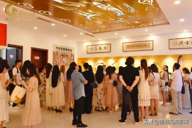 给感动人物刘兰芝的颁奖词，刘兰芝当选感动中国（2020爱在8·26）