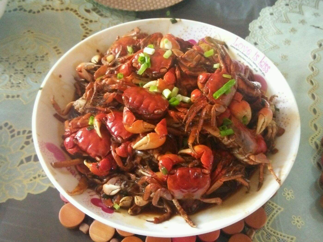 螃蜞和螃蟹的区别，蟳与螃蟹区别（食客却说：这是天下第一鲜）
