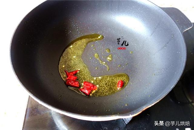 莴苣叶子怎么做好吃，莴苣叶子怎么做最好吃（莴笋叶子别丢了）