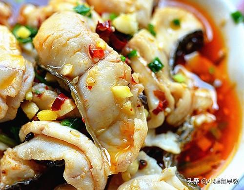 家常水煮鱼的做法，水煮鱼怎么做法才好吃视频（正宗水煮鱼家常做法）