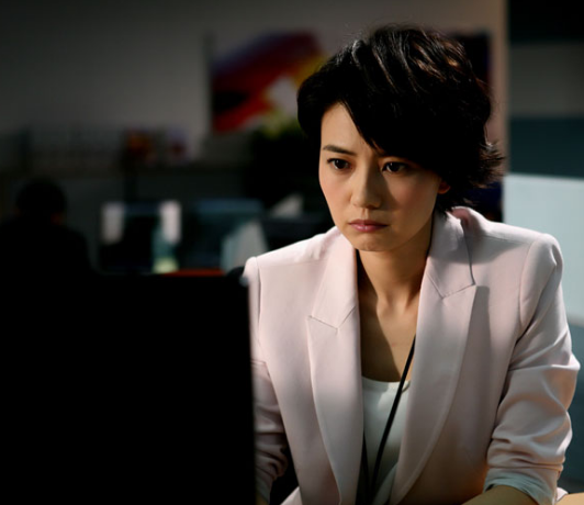 由杜琪峰执导,古天乐,高圆圆,吴彦祖等人主演的《单身男女》,共有前后
