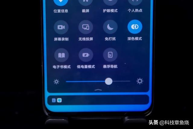 励志护眼的朋友圈背景图/你的努力配得上你的野心，微信朋友圈背景图护眼（活力版评测：15分钟充满一半）