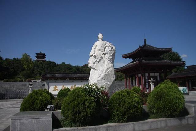 李白为何出生在吉尔吉斯斯坦，只能说名人效应太吸引人