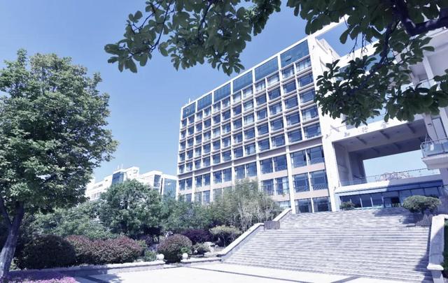 青岛黄海学院是公办还是民办，青岛黄海学院怎么样环境好吗（青岛黄海学院2021年招生简章发布）