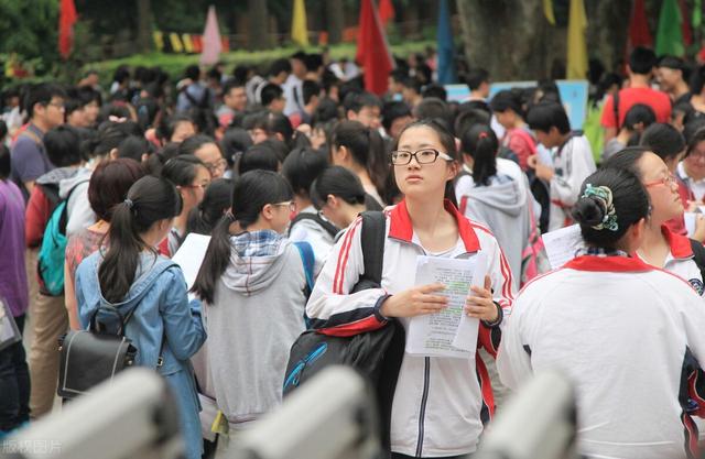 大连外国语大学好不好，排名怎么样评价如何（实力比很多“985大学”还要强）