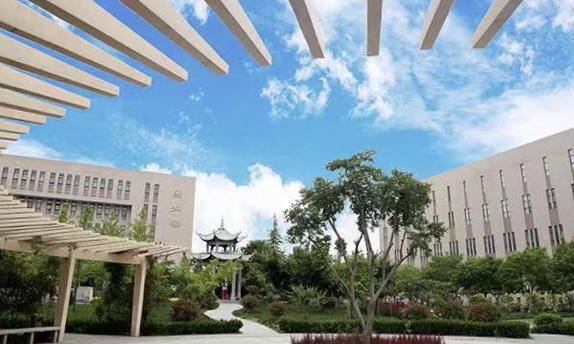 西安培华学院校园网，西安培华学院宿舍条件怎么样（网友眼中“别人家孩子的大学”）