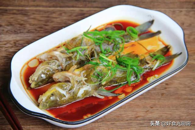 黄骨鱼是水黄蜂吗_黄蜂鱼跟黄骨鱼一样吗，黄骨鱼跟黄蜂鱼区别（这鱼小孩一餐能吃两条）