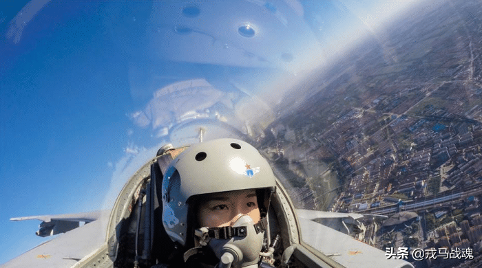 战斗机飞行员工资，空军飞行员工资多少钱一个月（飞行员年薪对比：美国140万）