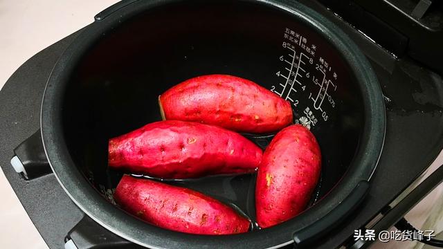 电饭锅烤红薯的做法，电饭煲烤红薯按什么键（原来烤红薯这么简单）