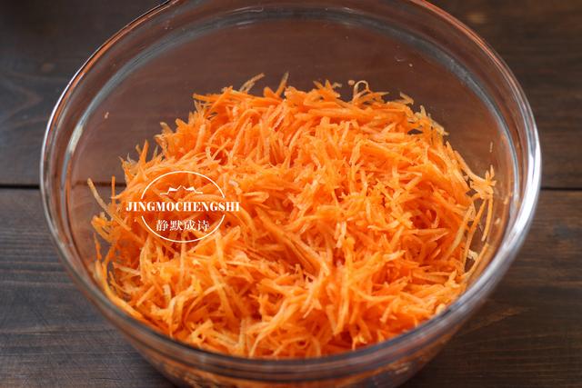 胡萝卜饺子馅怎么做好吃，胡萝卜馅饺子怎么做（胡萝卜没有生味儿）
