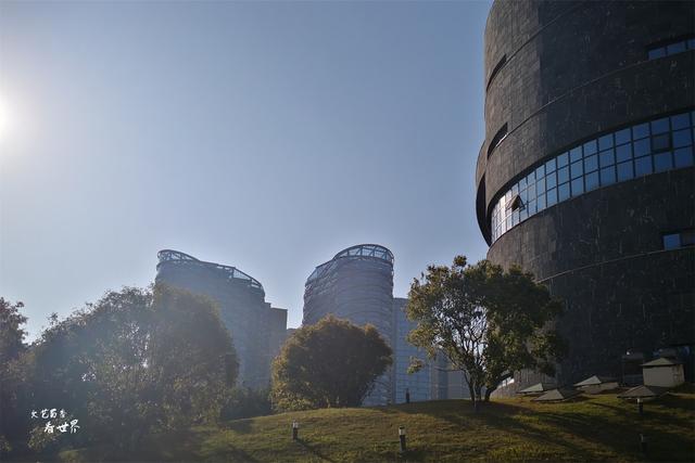 黔西南是哪个地区，黔西南属于哪（养老还是来贵州兴义吧）