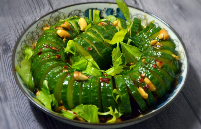 青瓜怎么做好吃，青瓜怎么做简单又好吃（教你5种黄瓜特色吃法）