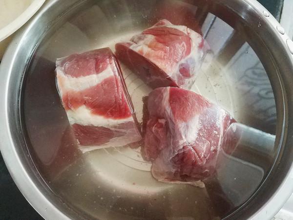 卤牛肉怎么保存，嫩牛肉腌制方法（卖40年卤牛肉大妈说漏嘴）