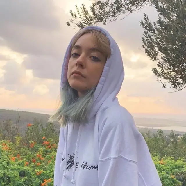 头像女身体部位御姐，念七 帅气御姐部位女生头像微信（暗黑御姐系 ， 欧美头像大全）