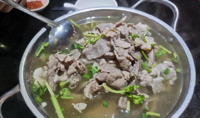 川菜馆名字，正宗川菜160种（收好这6家就够了）