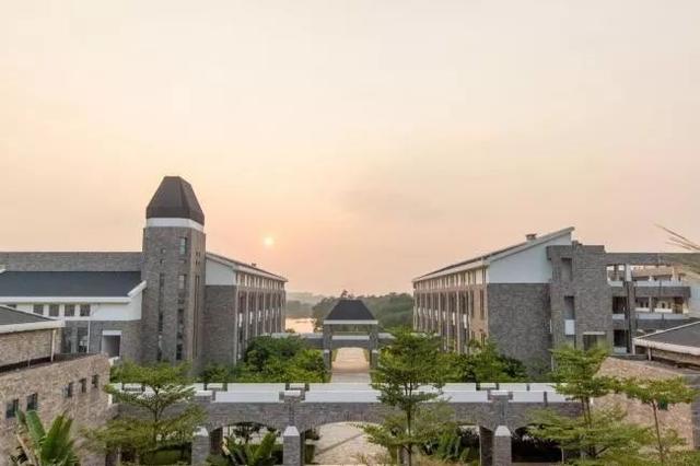 广州经济技术专修学院，广州远东外语外贸专修学院怎么样（广东这些学校要升本科了）