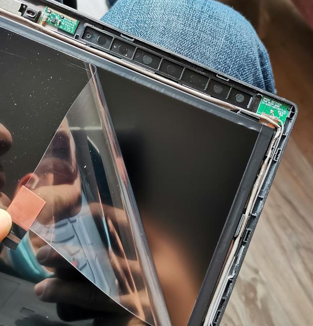 更换显示器在BIOS里怎么设置，换显卡bios要设置（眼睛终于不再受折磨）