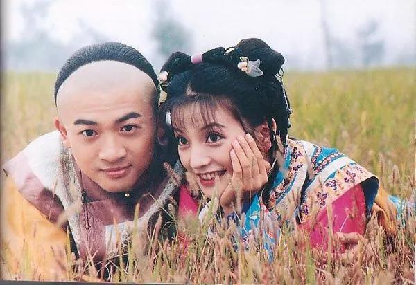 苏有朋对赵薇是真爱！连续8年为她庆生，曾说赵薇永远是心中女神