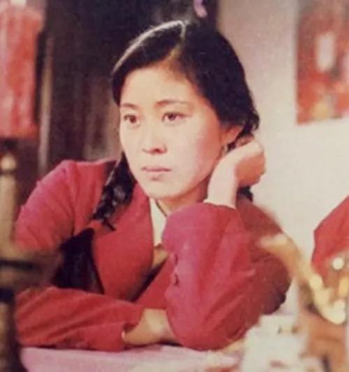 倪萍的故事：3婚两娃，与郭达最可惜，和陈凯歌同居4年丢失自尊