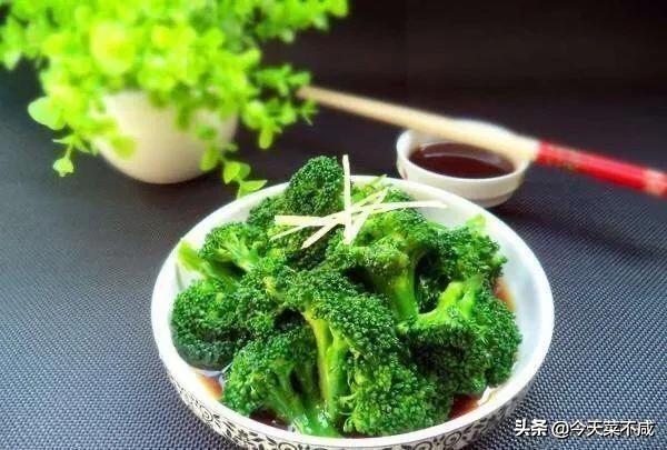西兰花黄了可以吃不，西兰花变色了还能吃吗（还原翠绿本色还去虫卵）