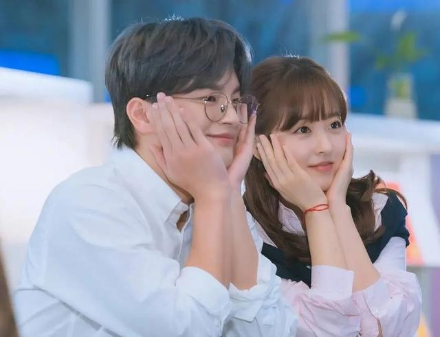 孤单又灿烂的神鬼怪演员表，灿烂又孤独的神鬼怪演员表（喜欢甜妹加氛围男的配置千万别错过这部下饭韩剧）