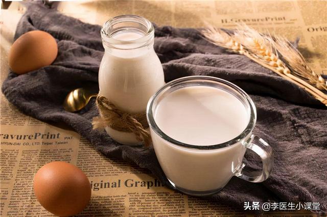 老人补钙吃什么食物最好最快，老年人补钙吃什么食物（补钙强肾预防骨关节炎）
