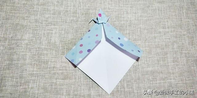 小学生必备自制信封图解步骤，小学生必备自制信封图解步骤图片（千纸鹤信封折纸教程）