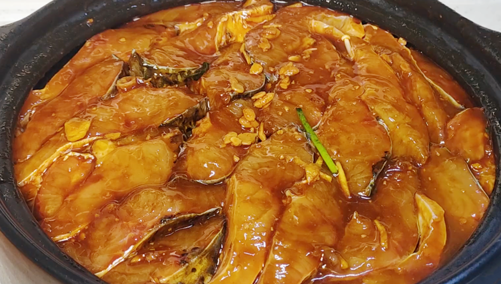 圖片[5]-【砂鍋煲魚(yú)】做法步驟圖 鮮香嫩滑味道足 出鍋就是大硬菜-起舞食譜網(wǎng)