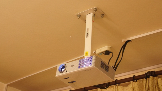 家用投影仪安装，如何安装投影仪（投影仪安装前需要做哪些准备）