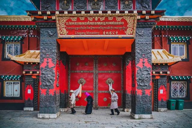 丁真老家在哪里，丁真家住哪里（丁真的老家甘孜，早该爆红了）