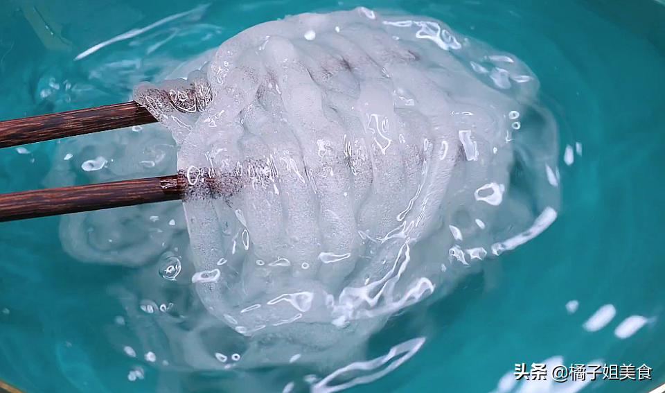 圖片[7]-家庭自制土豆粉條秘訣！4元成本Q彈爽滑 比外賣省錢又放心-起舞食譜網