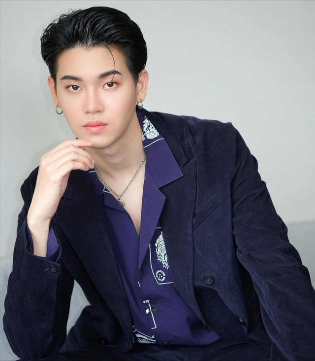 lay是什么意思，lay什么意思（他泰港风少年：黄立贤血统加持）