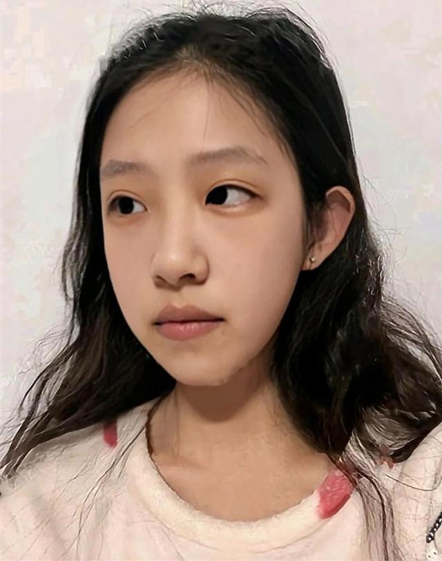 鼻梁的位置在哪，鼻梁的位置在哪个部位（她/他们的鼻子到底丑在哪儿）