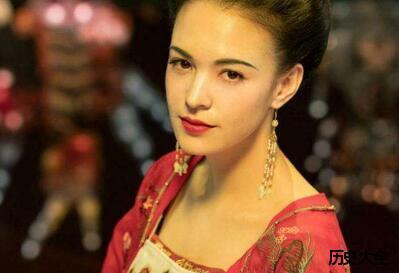 闭月羞花闭月指的是谁，四大美女沉鱼落雁闭月羞花（沉鱼落雁闭月羞花闭月指的是谁）