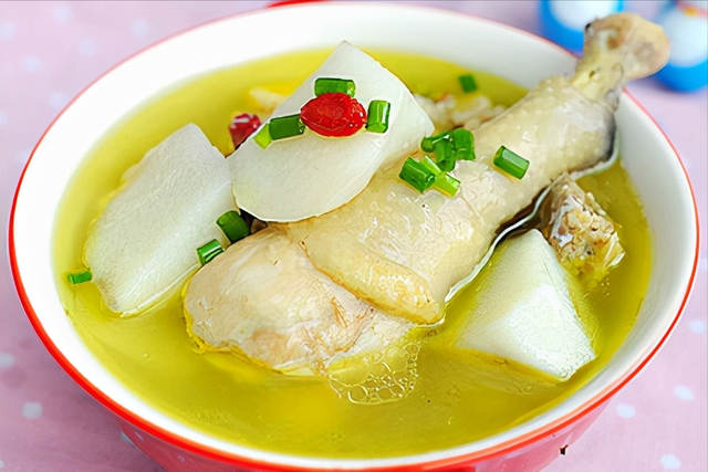 鸡汤炖豆腐，千万不要把蘑菇和豆腐一起煮（牢记“3放2不放”）