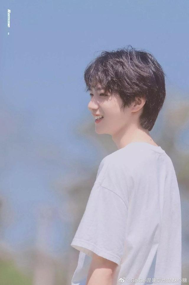 刘耀文头像女生专用，刘耀文｜帅且自知的靓仔微信（壁纸加头像）